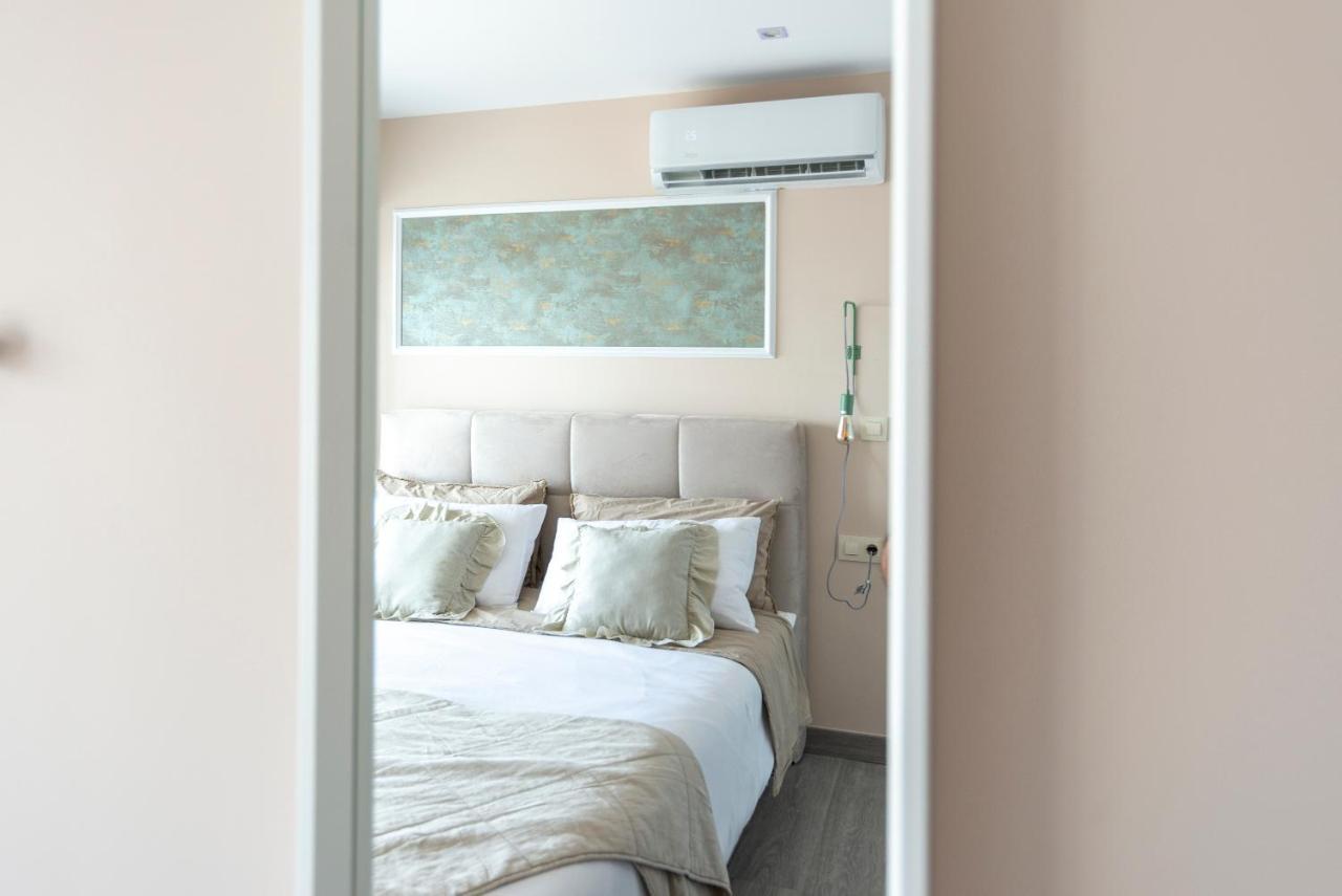 M1106 Vistas Al Mar Y Lujo En Costa Sol Apartman Benalmádena Kültér fotó