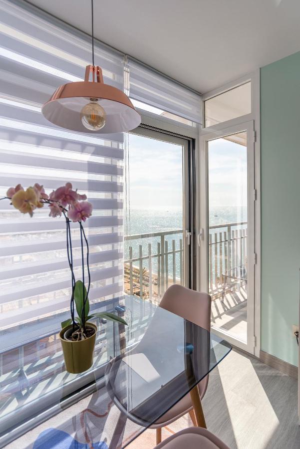 M1106 Vistas Al Mar Y Lujo En Costa Sol Apartman Benalmádena Kültér fotó